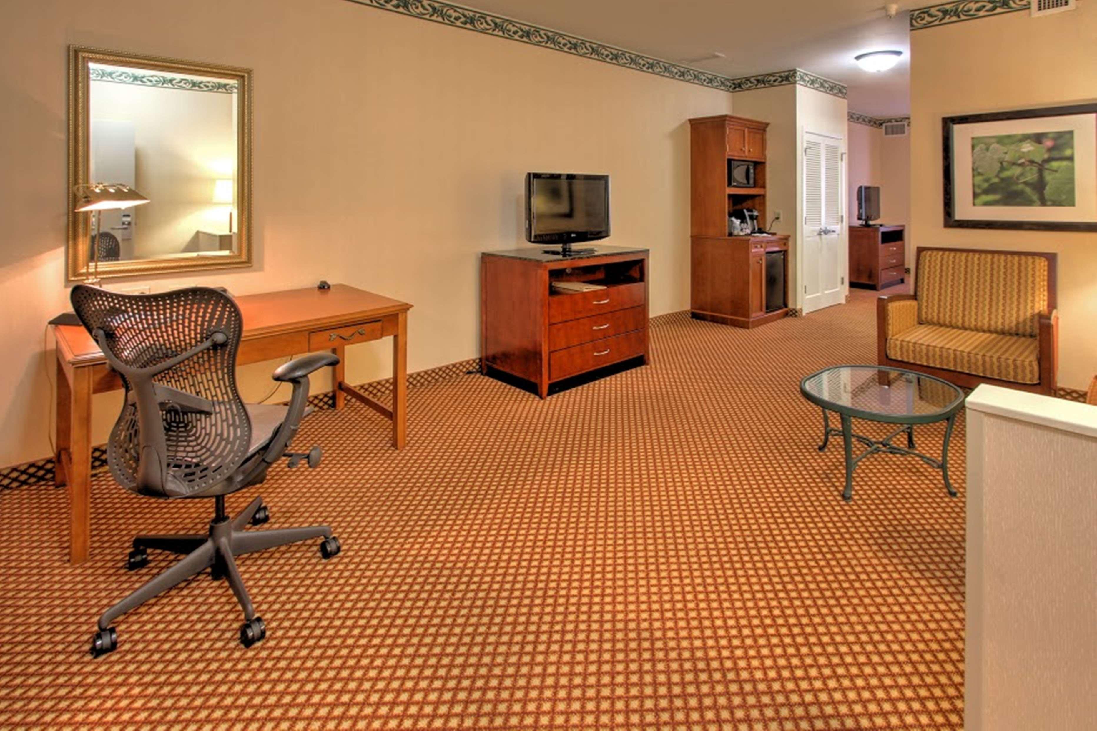 Hilton Garden Inn Williamsburg Eksteriør billede
